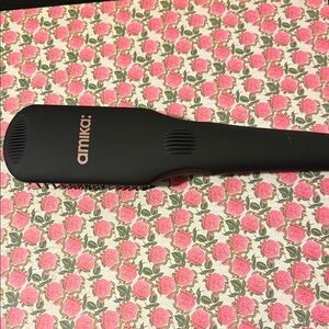 Amika Matte Black Hair Tool